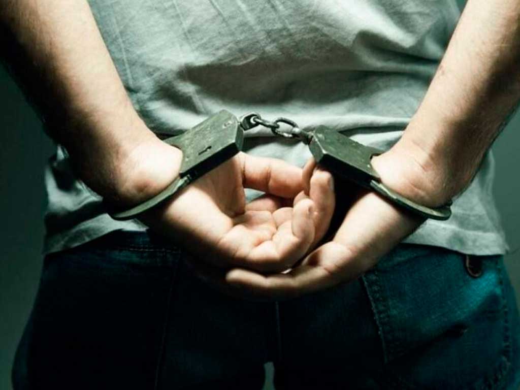 В Сочи поймали вымогателя, прикидывавшегося полицейским