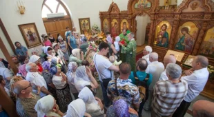 Храм новомучеников и исповедников Церкви Русской фотография 2